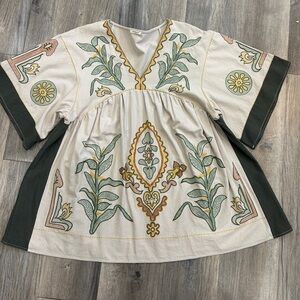 Women’s Beautiful Embroidered Tunic Dress Small